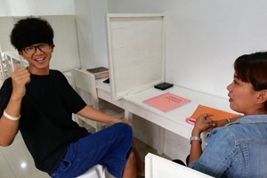 初心者も安心のマンツーマンレッスン。ドゥマゲテで英語を基礎から学ぶ留学生活