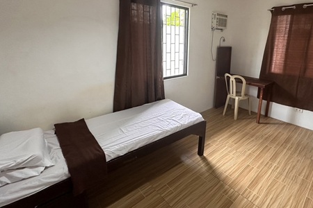 プライバシー重視の1人部屋。ドゥマゲテで格安・快適に滞在できるフィリピン留学宿舎
