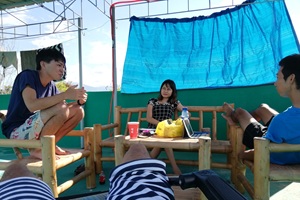 講師との距離が近いB&D。マンツーマン以外の時間も英語で会話する留学生活