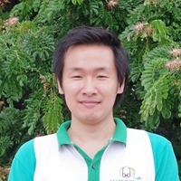 ドゥマゲテ留学（ドゥマゲッティ）のB&D ENGLISH SCHOOL 共同創業者 菊池。セブ留学を検討中の方にもおすすめの、治安が良くコスパ最強のマンツーマン学校