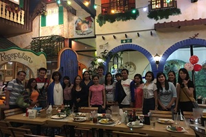 ドゥマゲテ市内のレストランでバレンタインパーティー。格安でコスパ良く楽しむフィリピンの夜