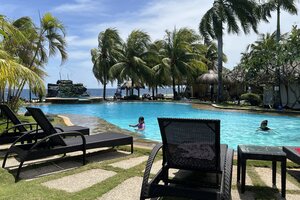 ダイビングの名所ダウイン。ドゥマゲテ留学の週末に格安で楽しめるビーチ観光