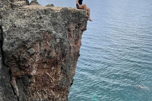 シキホール島の断崖絶壁ピトゴクリフ。ドゥマゲテ留学中に訪れたいスリル満点の観光スポット