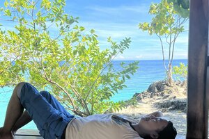 シキホール島の透き通る海. フィリピン留学の週末に最高のコスパで訪れることができる楽園