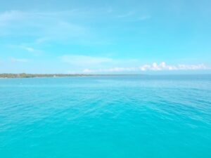 ドゥマゲテ周辺の透き通った海の風景、ドゥマゲテ留学の自然魅力